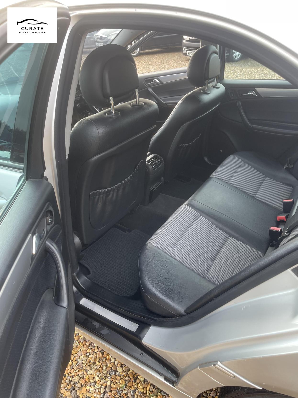 Mercedes-Benz C Class 1.8 C180 Kompressor Avantgarde SE Saloon 4dr Petrol Automatic (193 g/km, 143 bhp)