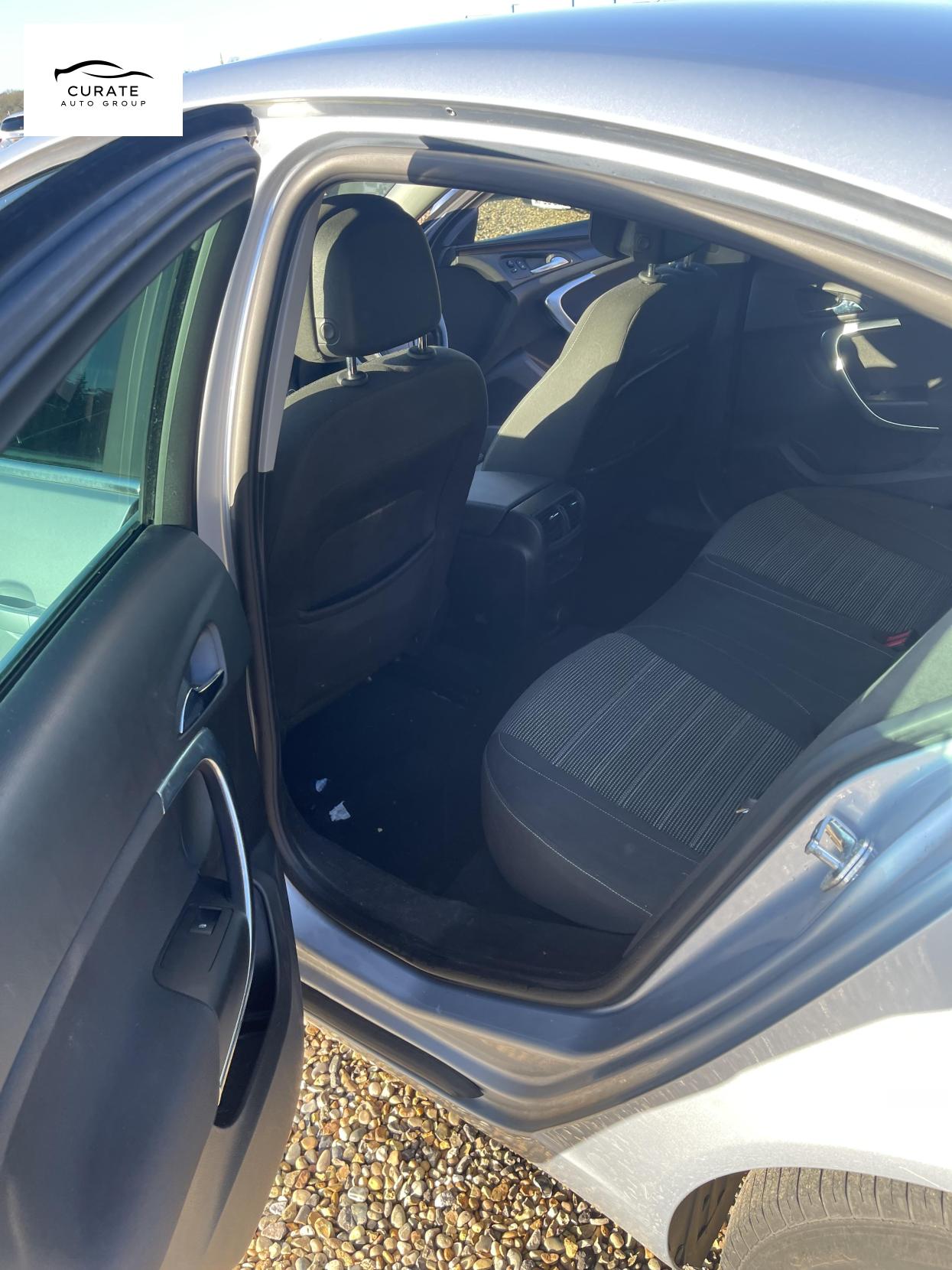 Vauxhall Insignia 2.0 CDTi ecoFLEX SRi Hatchback 5dr Diesel Manual Euro 5 (s/s) (163 ps)