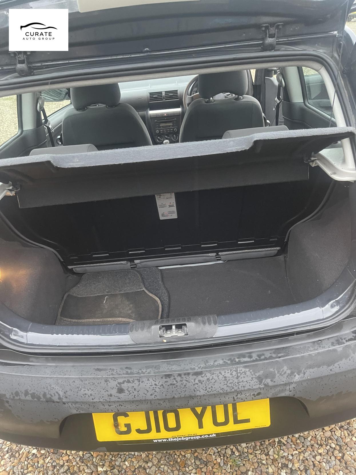 Volkswagen Fox 1.2 6V Urban Fox Hatchback 3dr Petrol Manual Euro 5 (60 ps)