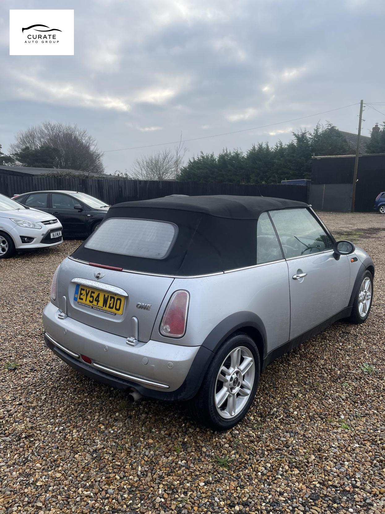 MINI Convertible 1.6 One Convertible 2dr Petrol Manual Euro 3 (90 ps)