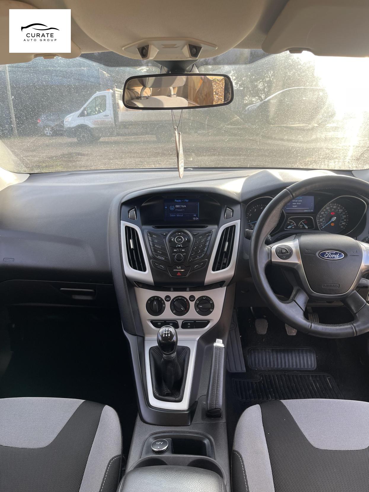 Ford Focus 1.0T EcoBoost Zetec Navigator Hatchback 5dr Petrol Manual Euro 5 (s/s) (100 ps)