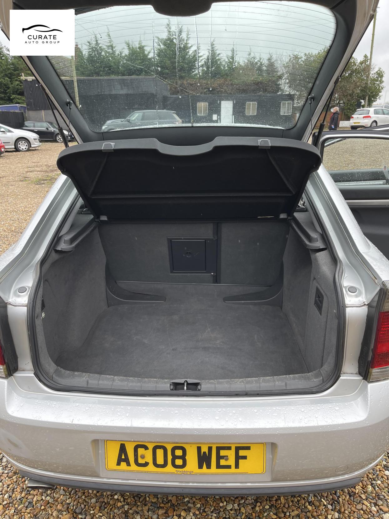 Vauxhall Vectra 1.8 VVT SRi Hatchback 5dr Petrol Manual (173 g/km, 138 bhp)