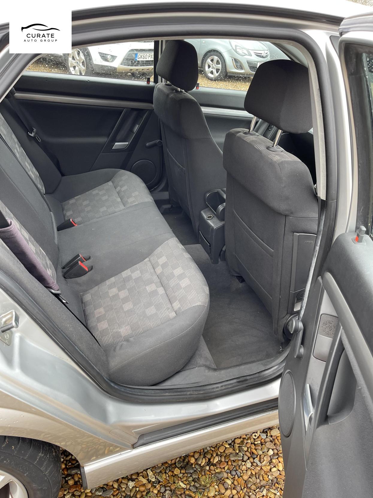 Vauxhall Vectra 1.8 VVT SRi Hatchback 5dr Petrol Manual (173 g/km, 138 bhp)