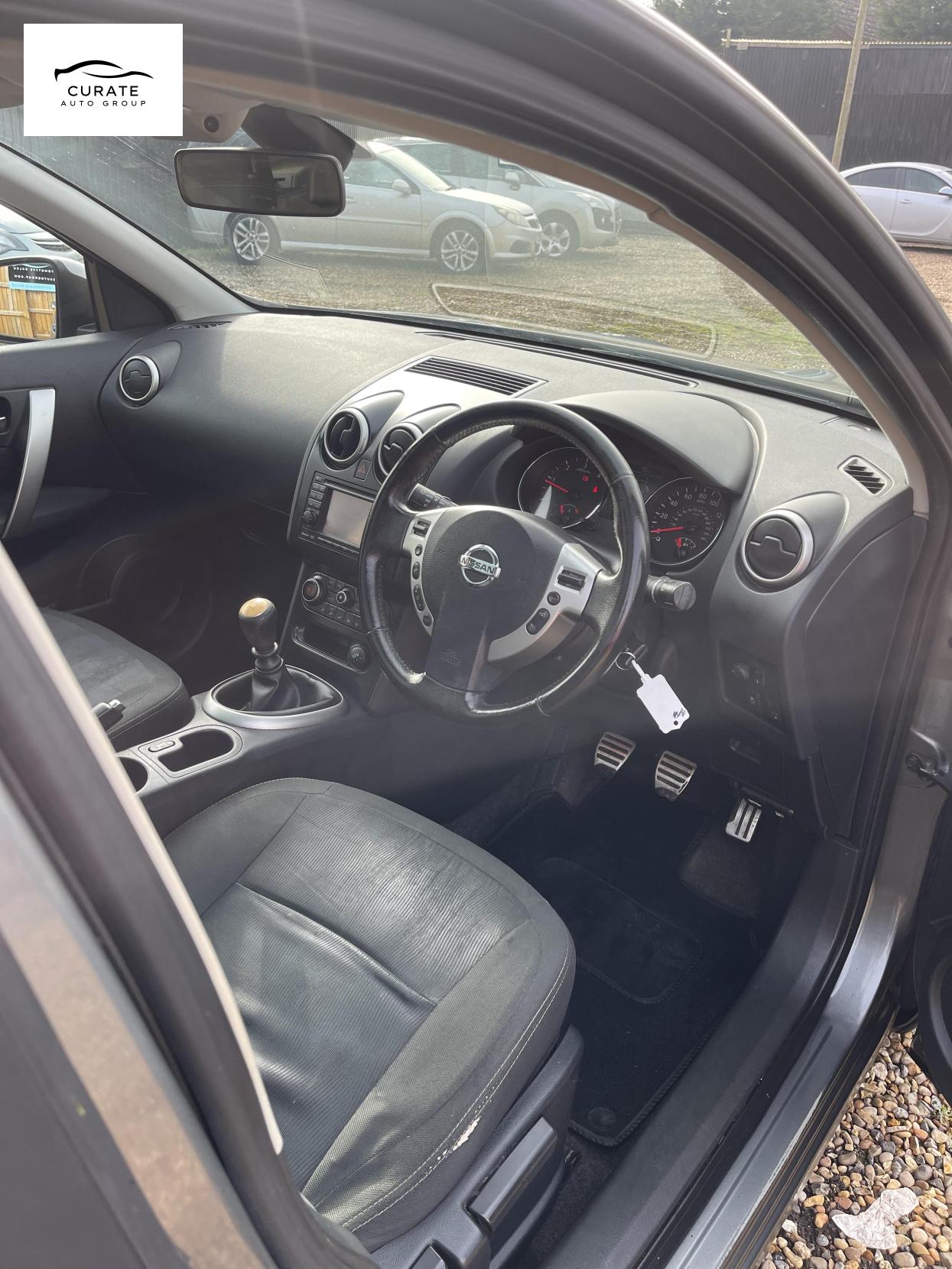 Nissan Qashqai 1.5 dCi n-tec SUV 5dr Diesel Manual 2WD Euro 5 (110 ps)