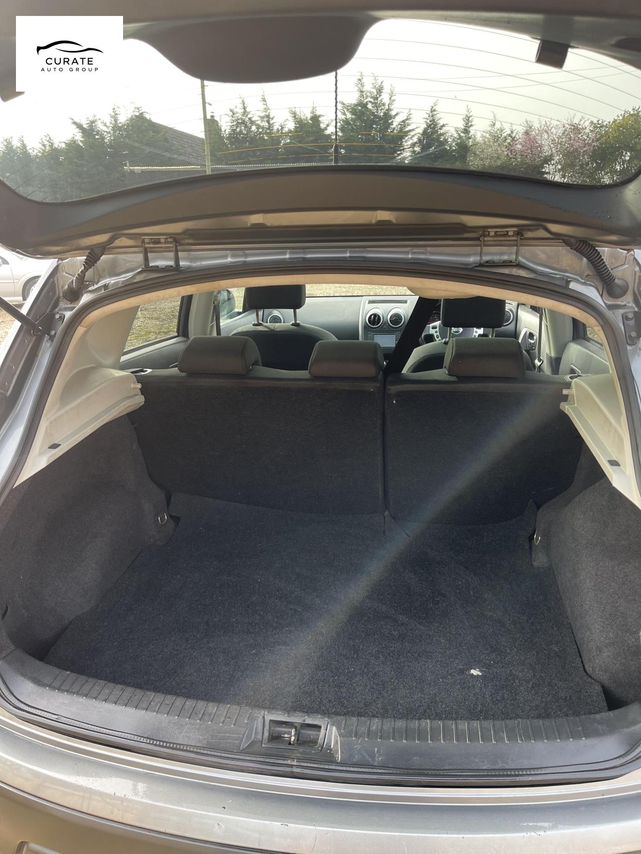 Nissan Qashqai 1.5 dCi n-tec SUV 5dr Diesel Manual 2WD Euro 5 (110 ps)