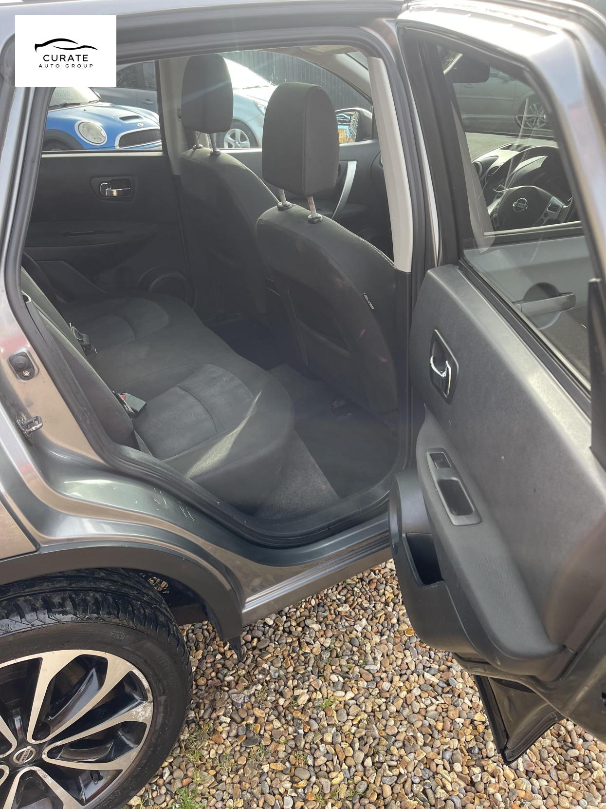 Nissan Qashqai 1.5 dCi n-tec SUV 5dr Diesel Manual 2WD Euro 5 (110 ps)