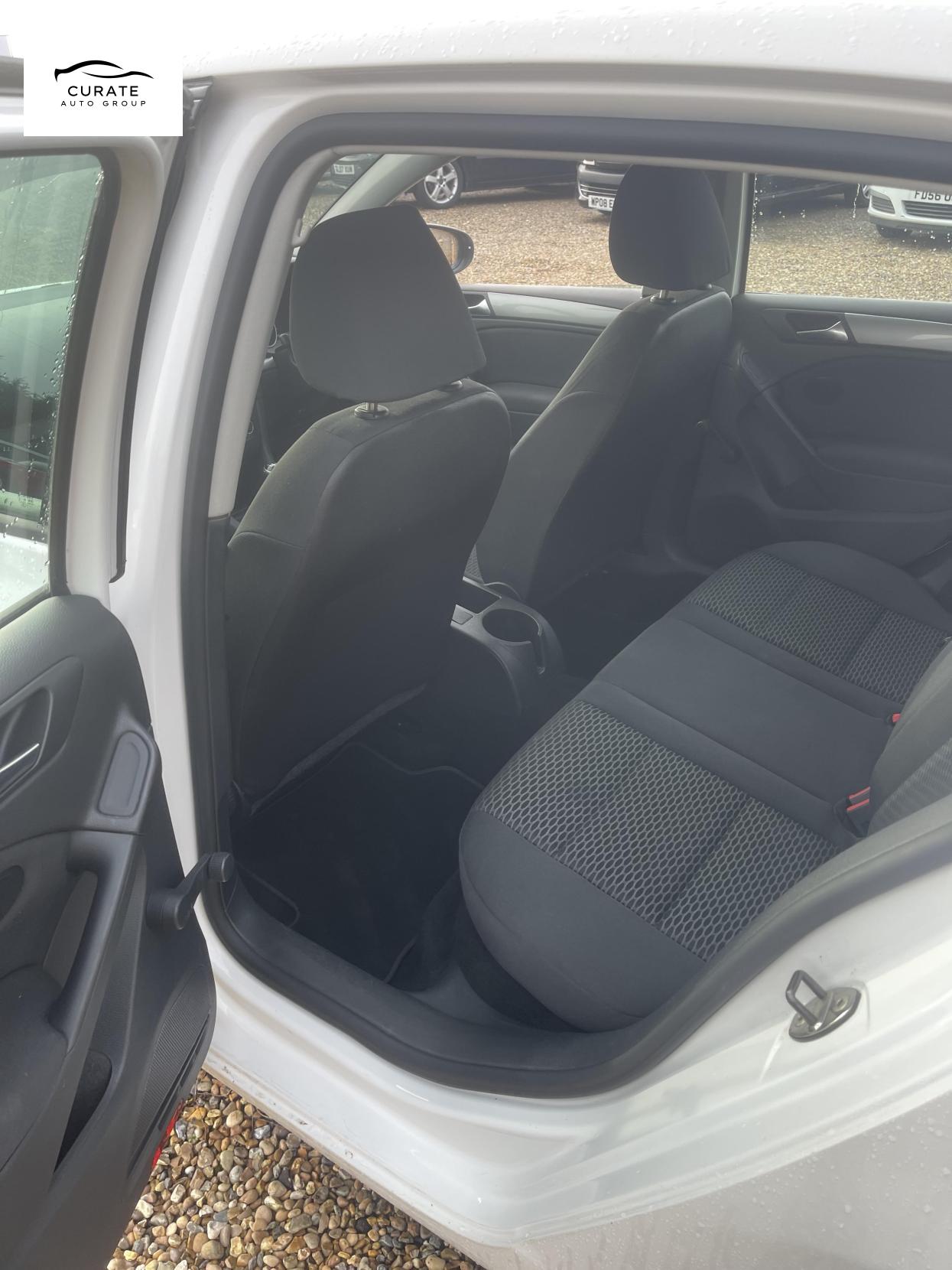 Volkswagen Golf 1.6 TDI S Hatchback 5dr Diesel Manual Euro 5 (105 ps)