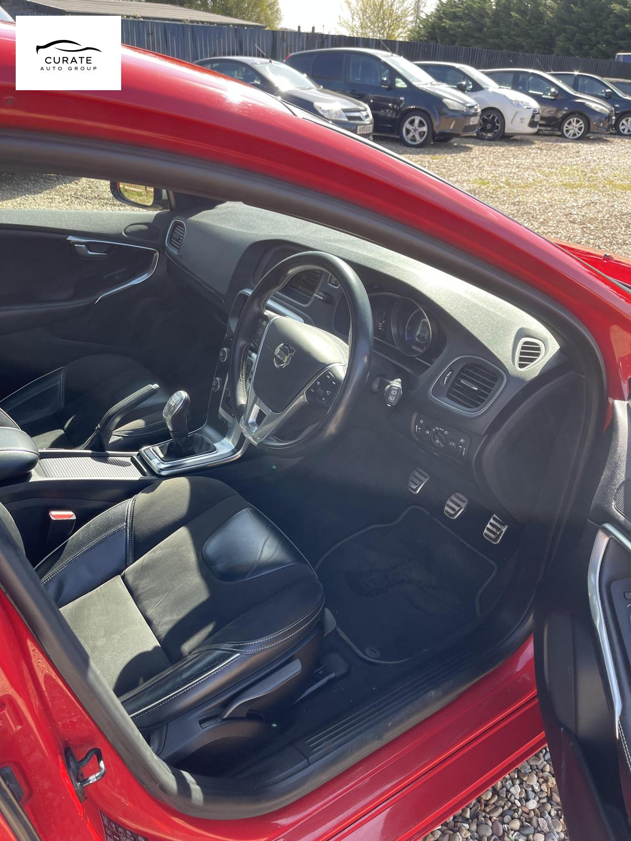 Volvo V40 1.6 D2 R-Design Hatchback 5dr Diesel Manual Euro 5 (s/s) (115 ps)