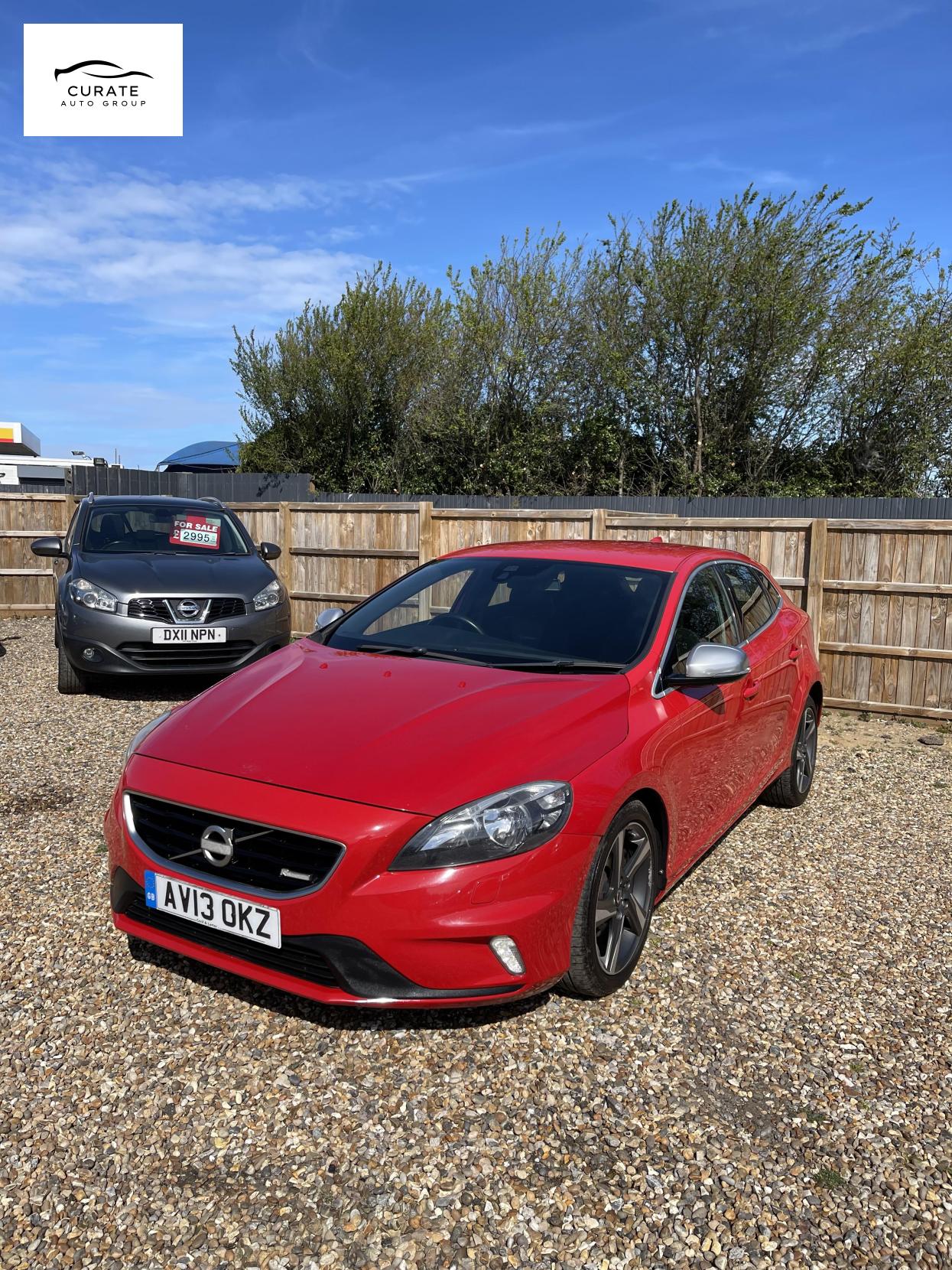 Volvo V40 1.6 D2 R-Design Hatchback 5dr Diesel Manual Euro 5 (s/s) (115 ps)