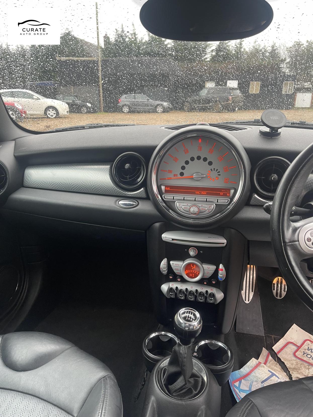 MINI Hatch 1.6 Cooper S Hatchback 3dr Petrol Manual Euro 4 (175 ps)