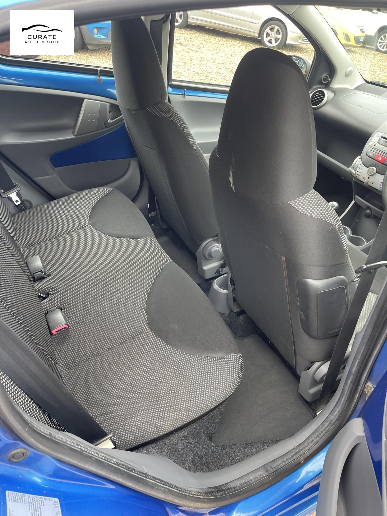 Toyota AYGO 1.0 VVT-i Blue Hatchback 5dr Petrol Manual Euro 5 (67 ps)