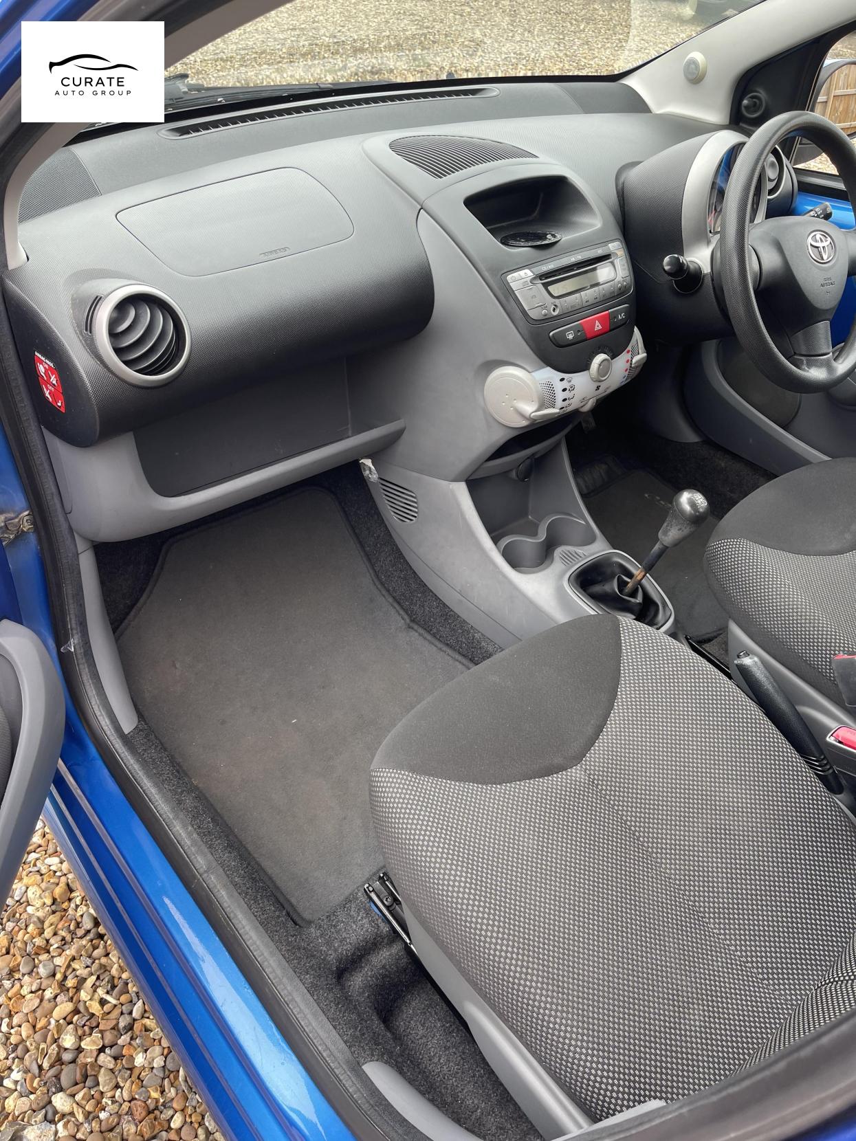 Toyota AYGO 1.0 VVT-i Blue Hatchback 5dr Petrol Manual Euro 5 (67 ps)