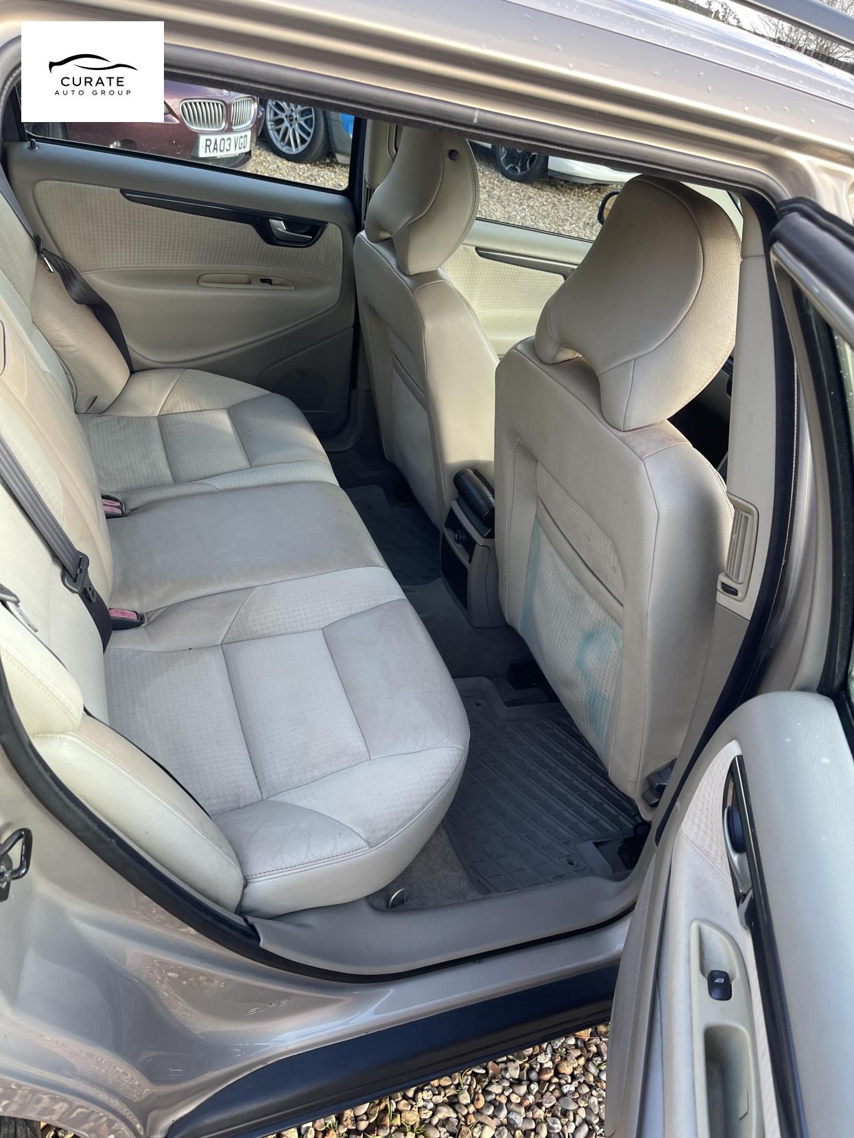 Volvo V70 2.4 D5 Sport Estate 5dr Diesel Geartronic (215 g/km, 163 bhp)